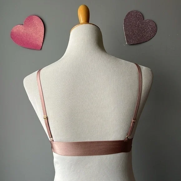 NWT Urban Outfitters bralette - Picture 2 of 3